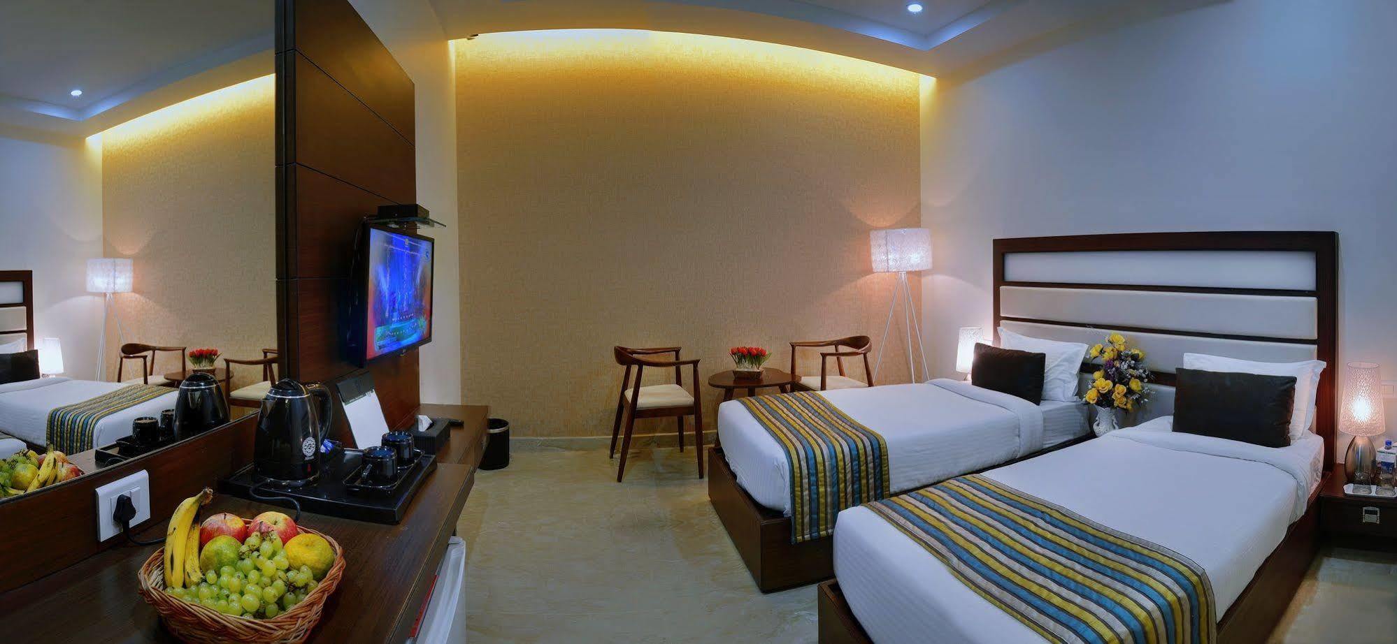 Hotel Alleviate Agra  Exterior foto